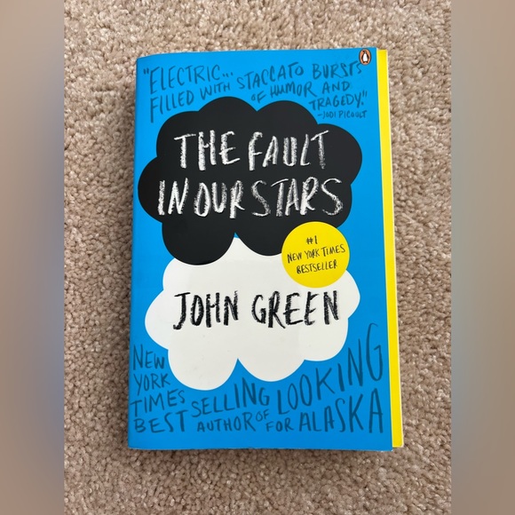 The fault in our stars by John Green - Picture 1 of 2